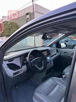 تويوتا سيينا